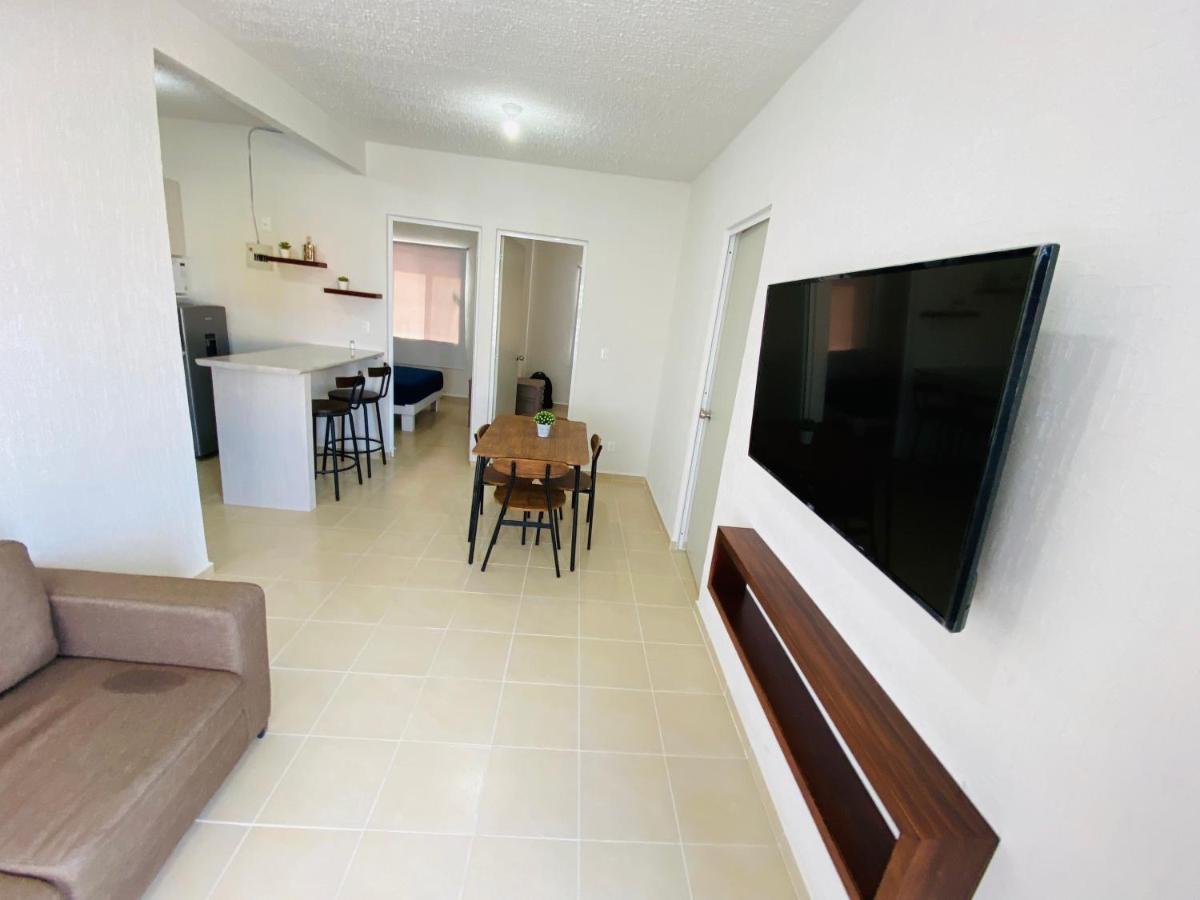 Depa Verano/seguridad/alberca A 13 Min Playa En Auto Apartamento Playa del Carmen